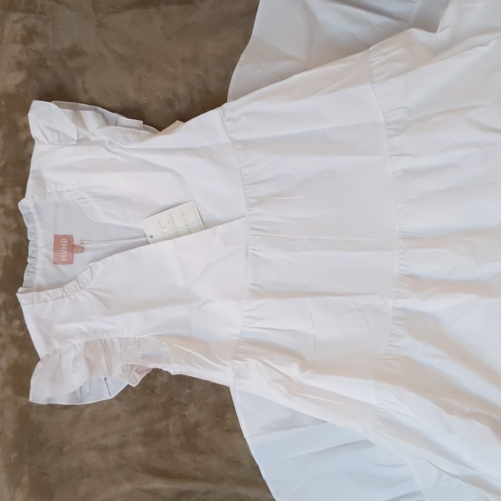 NWT - White sleeveless dress